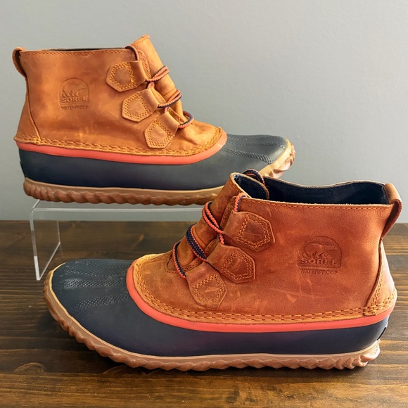 Sorel Out N About Leather Waterproof Duck Boots Carmel & Navy Women’s Size 8.5 - Picture 3 of 13